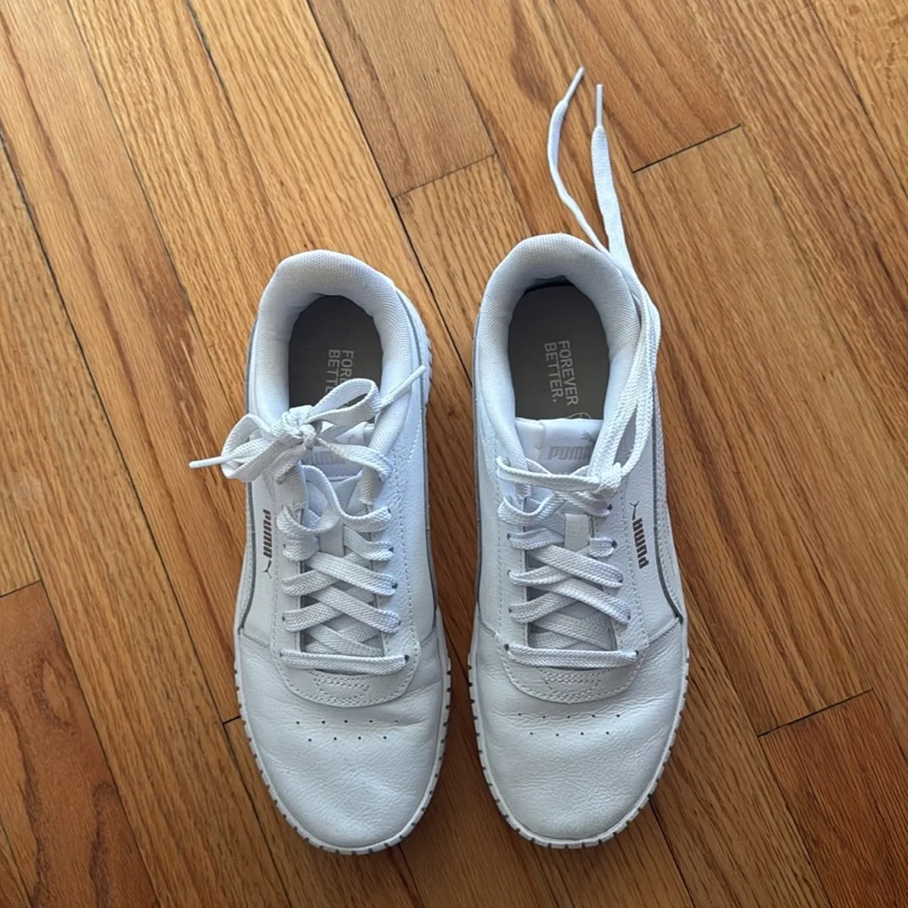 White Puma Shoes
Like NEW! Never worn outdoors. - Picture 3 of 8